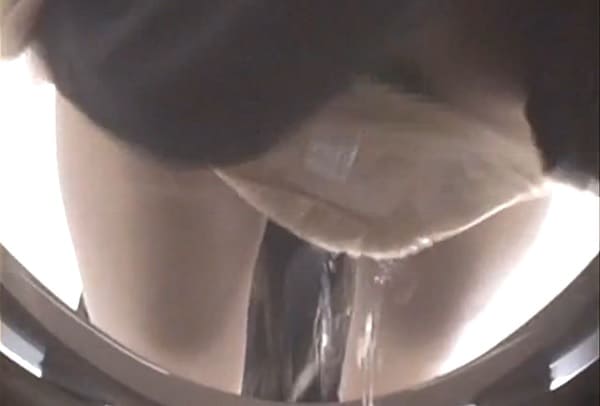 オシッコお漏らし