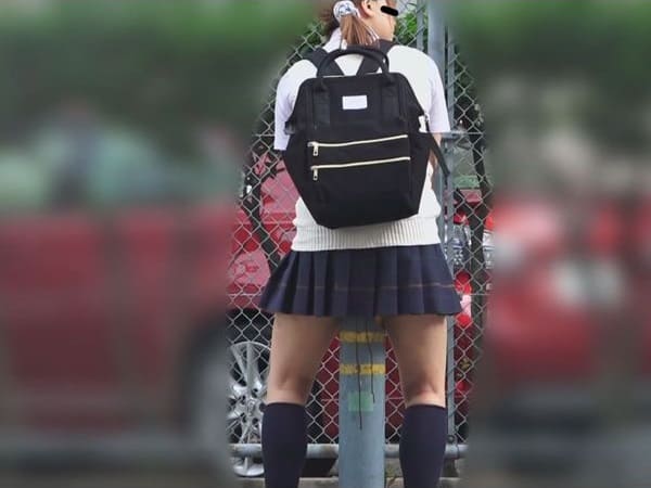 女子高生が下痢便お漏らし