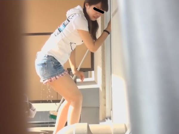 妹がオシッコお漏らし