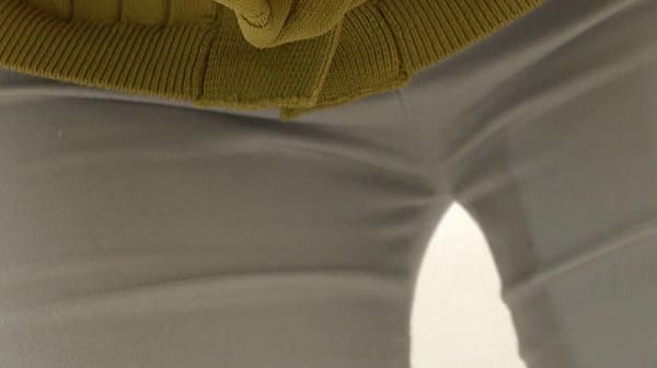 今井ゆあがオシッコお漏らし