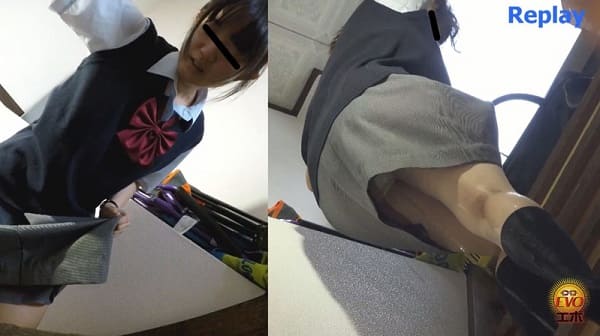 女子高生がオシッコお漏らし