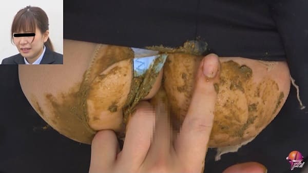 食い込みTバックにウンチお漏らしして塗糞プレイ