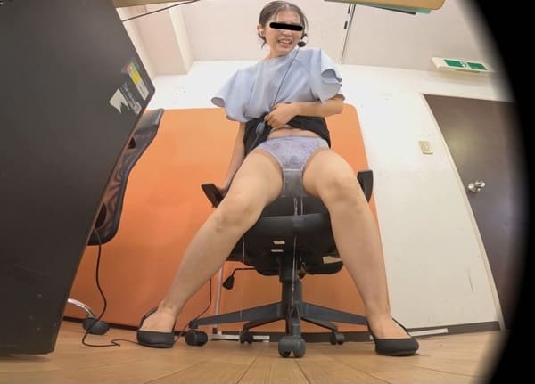 OLがオシッコお漏らし