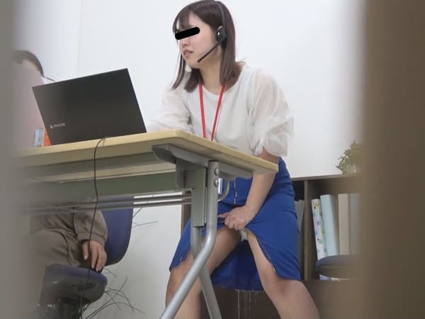 OLがオシッコお漏らし