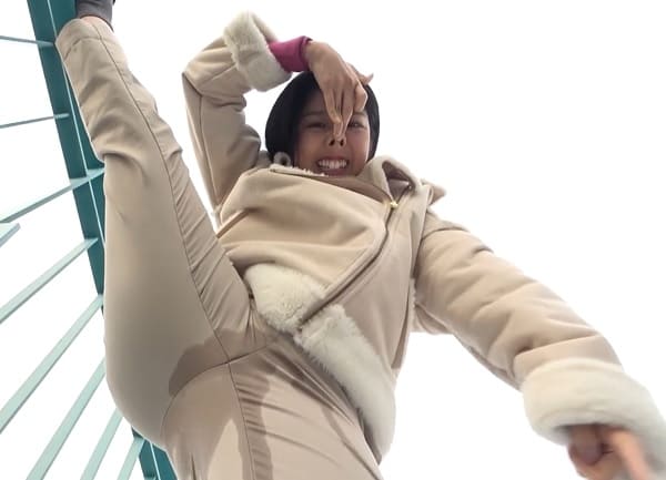 前乃菜々がピタパンにオシッコお漏らし