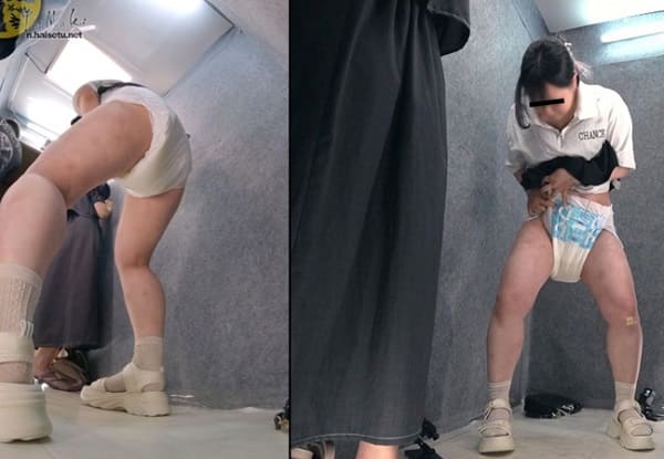 紙オムツにオシッコお漏らし